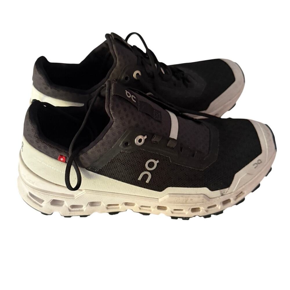 On Running Cloudultra Trail Running Shoe Size 8 Black White CloudTec Gently Used